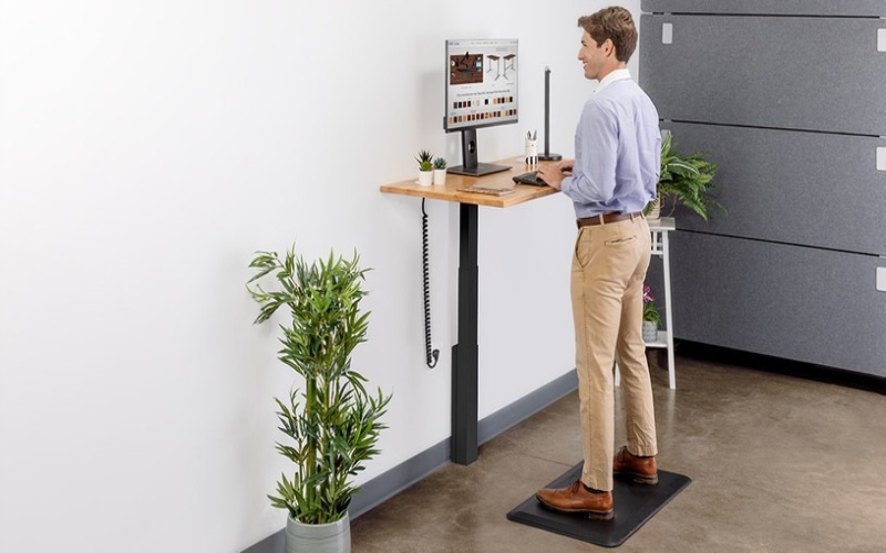 Elevate Your Job Experience with the Premium Series E7 Standing Desk