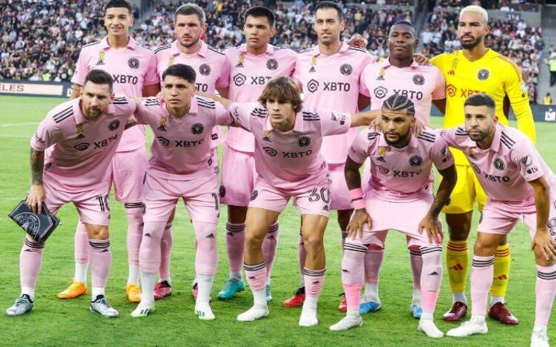 How to watch football online for free